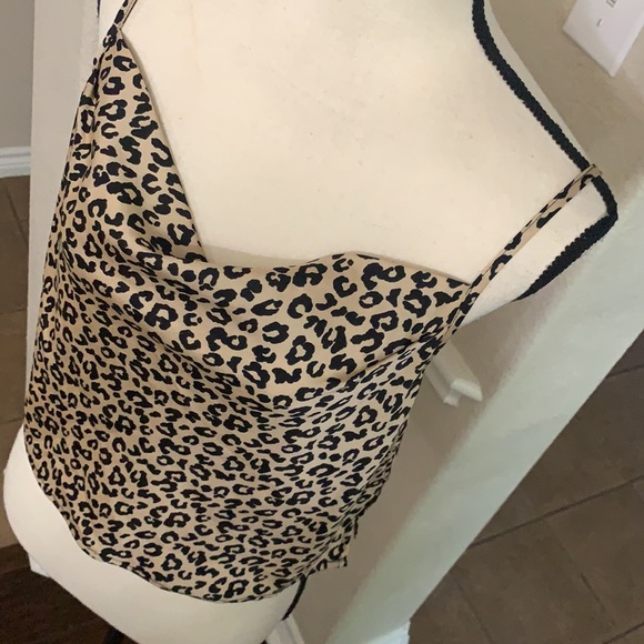 Forever 21 leopard print cropped cami top - Picture 6 of 17
